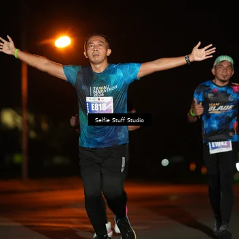Runner Photo 4375840
