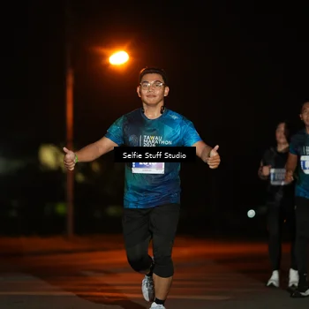 Runner Photo 4375843