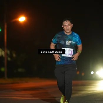 Runner Photo 4375856