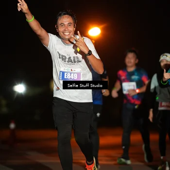 Runner Photo 4375944