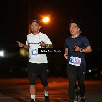 Runner Photo 4375975