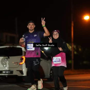 Runner Photo 4376066