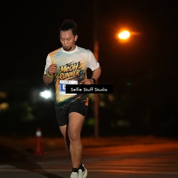 Runner Photo 4376070