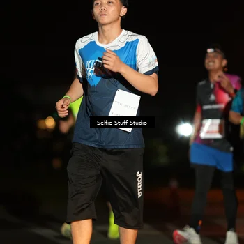 Runner Photo 4377449