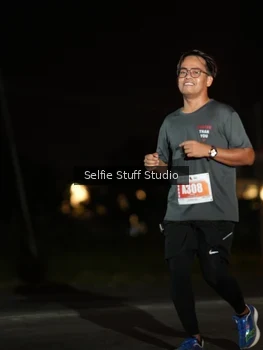Runner Photo 4378437