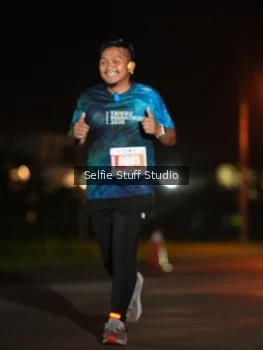 Runner Photo 4378464