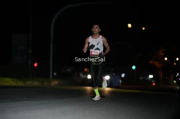 Runner Photo 4378497