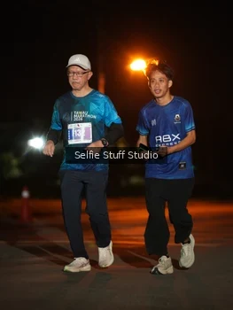 Runner Photo 4378567