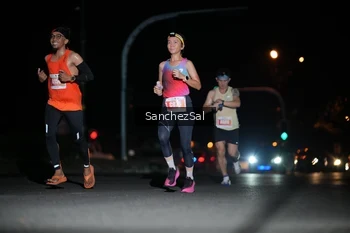 Runner Photo 4378591