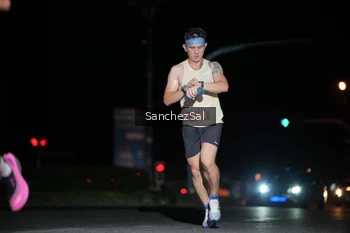 Runner Photo 4378633