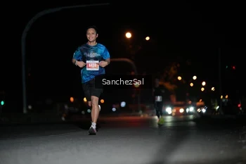 Runner Photo 4378773
