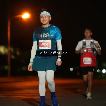 Runner Photo 4379105