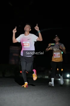 Runner Photo 4379168