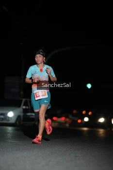 Runner Photo 4379178