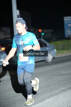 Runner Photo 4379286