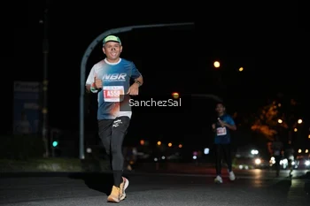 Runner Photo 4379293