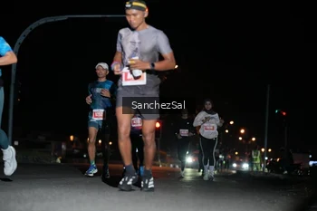 Runner Photo 4379375