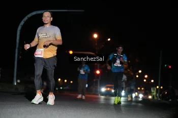 Runner Photo 4379513