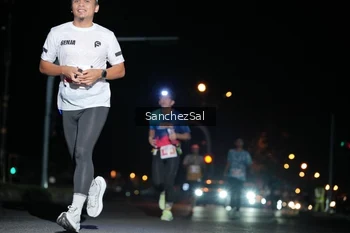 Runner Photo 4379602
