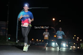 Runner Photo 4379650