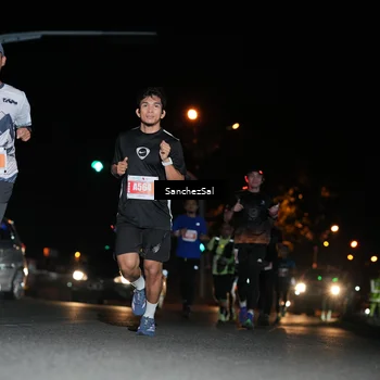 Runner Photo 4379659
