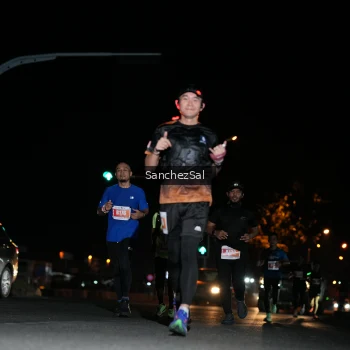 Runner Photo 4379681