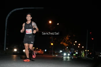 Runner Photo 4379773