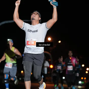 Runner Photo 4379819