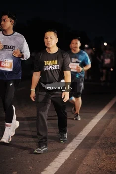 Runner Photo 4379907