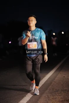 Runner Photo 4379935