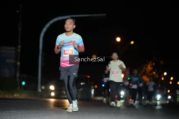 Runner Photo 4379976