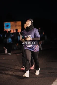 Runner Photo 4380009