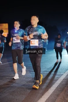 Runner Photo 4380044