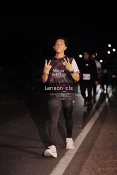Runner Photo 4380066