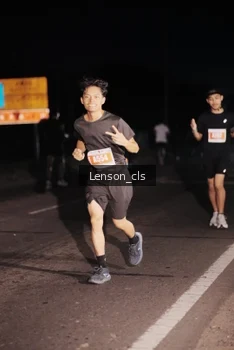 Runner Photo 4380100