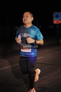 Runner Photo 4380105