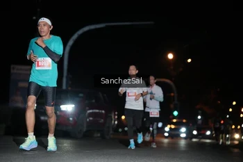 Runner Photo 4380152