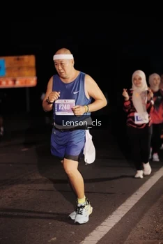 Runner Photo 4380165
