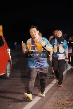 Runner Photo 4380185