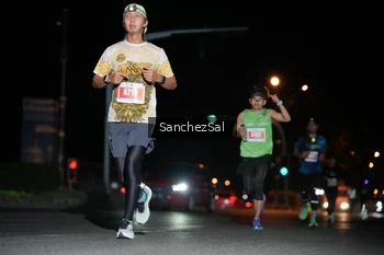 Runner Photo 4380244