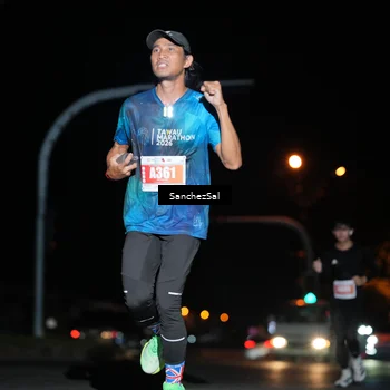 Runner Photo 4380259