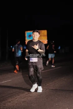Runner Photo 4380286