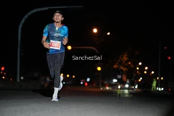 Runner Photo 4380321