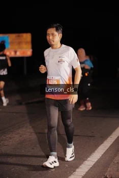 Runner Photo 4380354