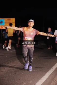 Runner Photo 4380399