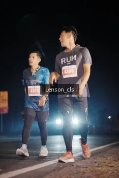 Runner Photo 4380653