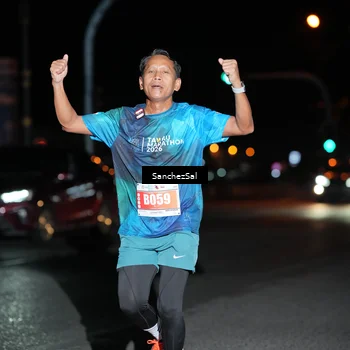 Runner Photo 4380701