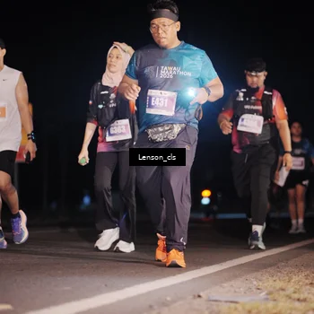 Runner Photo 4380767