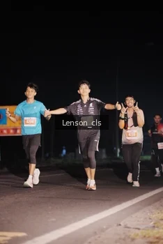 Runner Photo 4380788