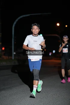 Runner Photo 4380793